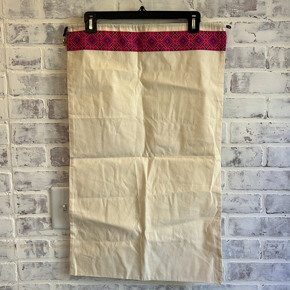 EUC Tory Burch Large Dust Bag Charm Logo 16.5" x 27.5" Drawstring Ivory - Picture 4 of 4